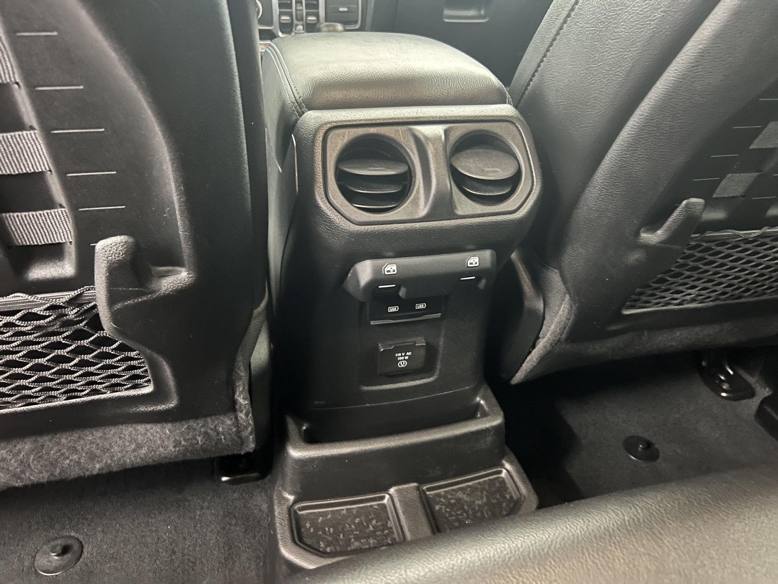 Used 2023 Punkn Metallic Clearcoat Jeep Rubicon image 27