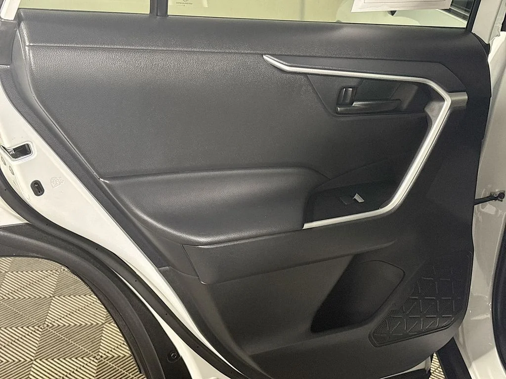 Used 2024 Ice Toyota LE image 19