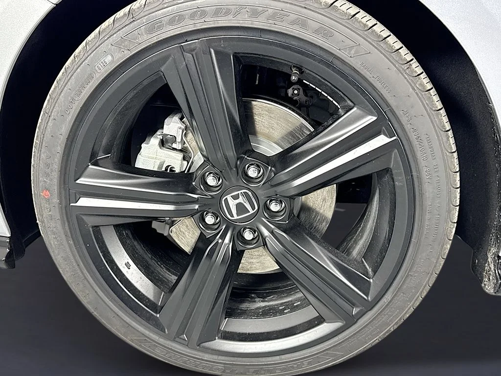 New 2026 Solar Silver Metallic Honda Sport-L Hybrid image 9