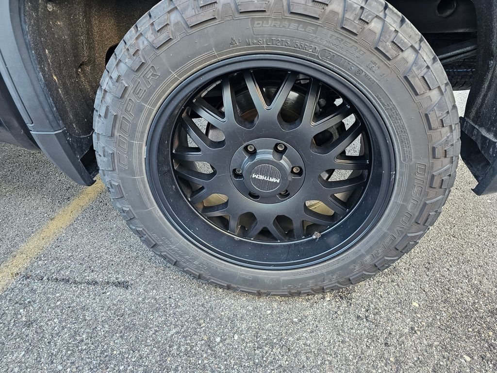 Used 2019 Black GMC SLE image 20