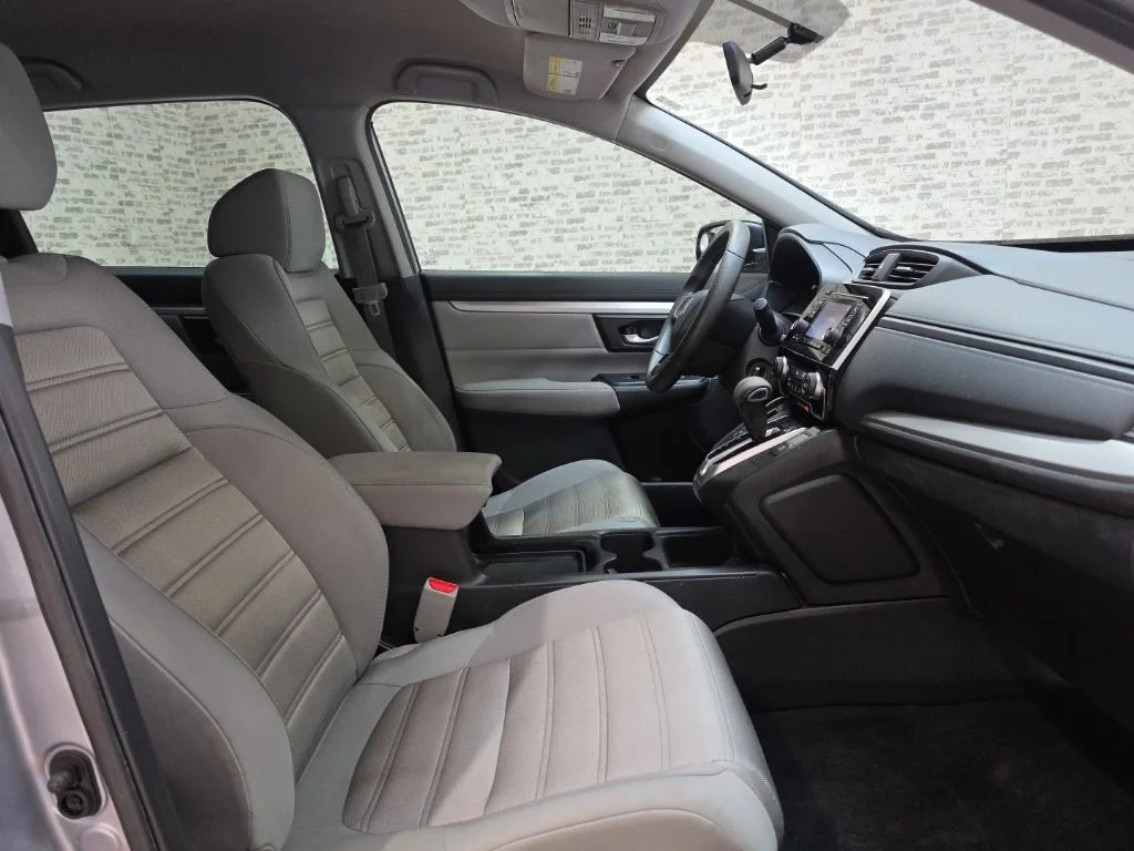 Used 2019 Lunar Silver Metallic Honda LX image 8