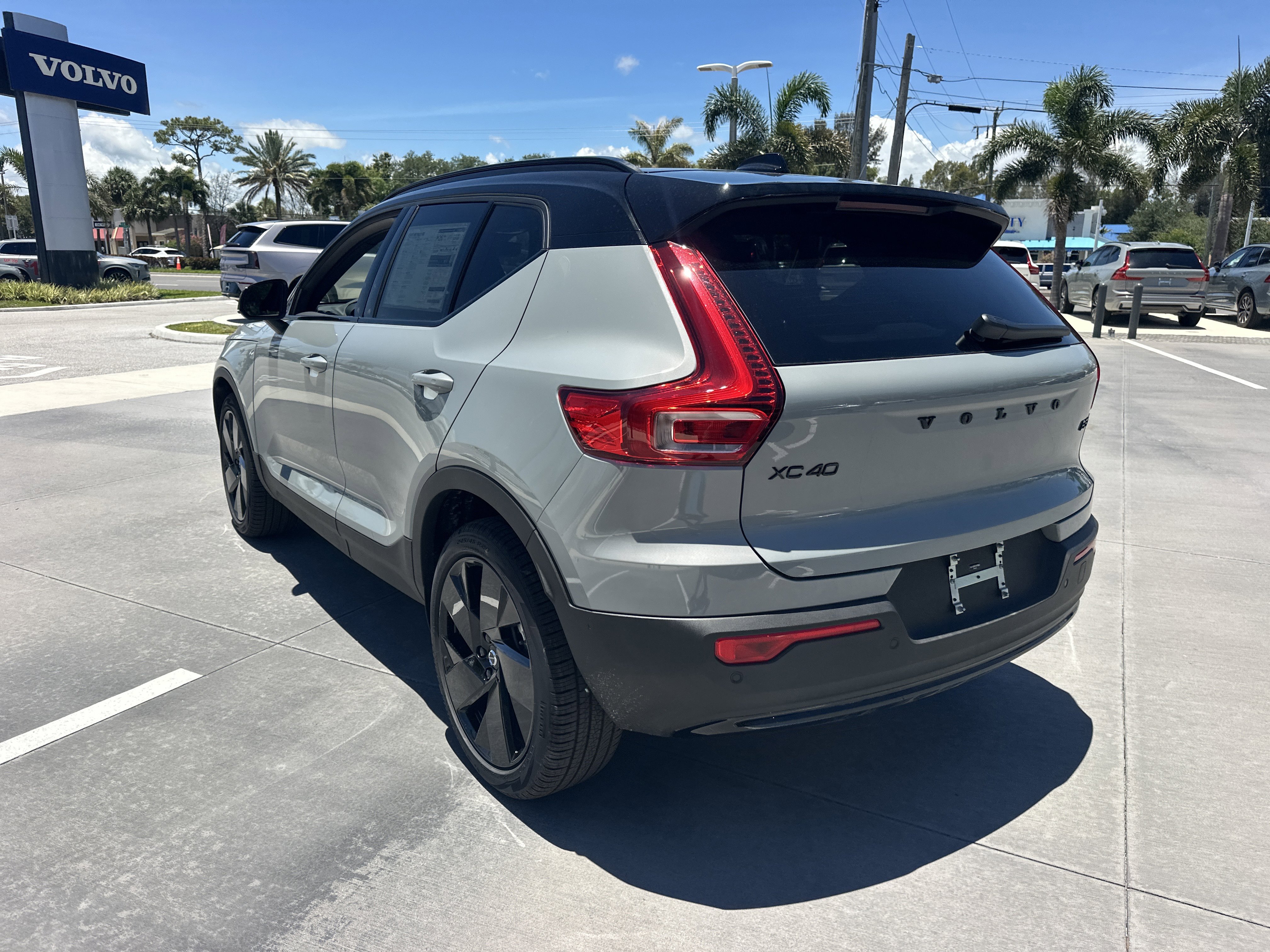 New 2026 Vapour Grey Volvo Ultra image 9