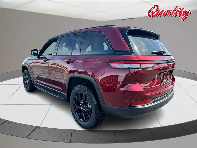 Used 2025 Velvet Red Pearlcoat Jeep Altitude X image 7