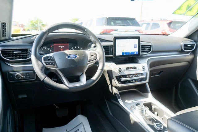 Used 2022 Gray Ford XLT image 12
