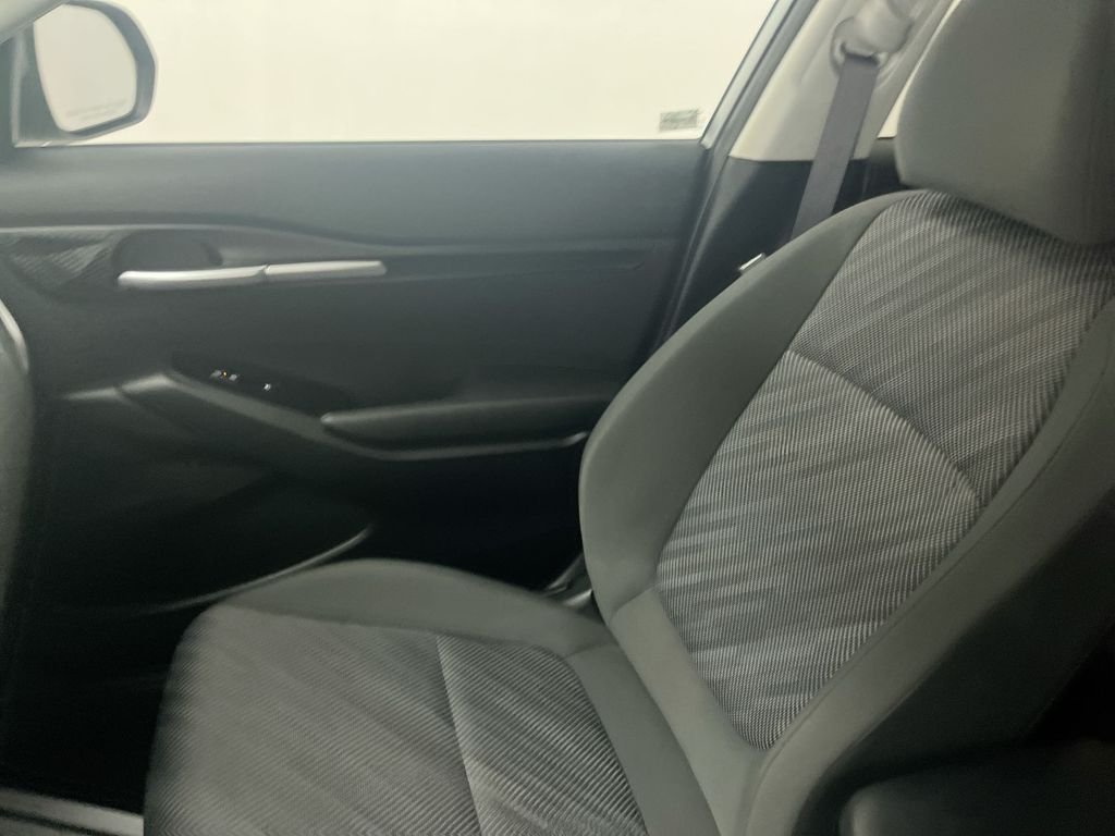 Used 2023 Silver Kia SX image 11