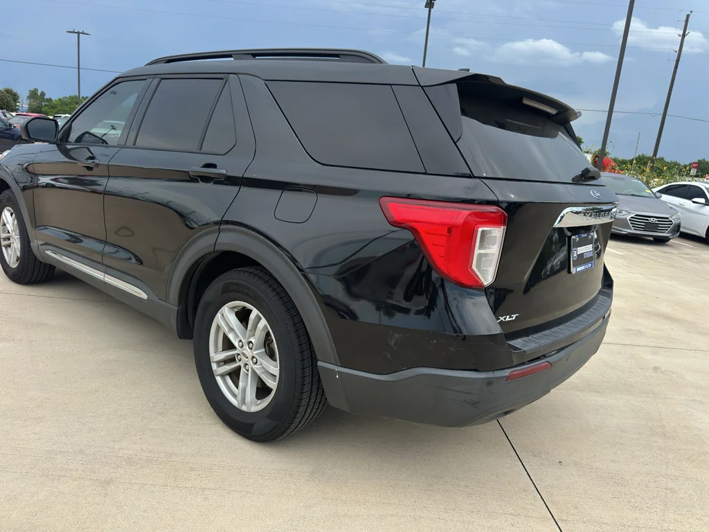 Used 2020 Agate Black Metallic Ford XLT image 8