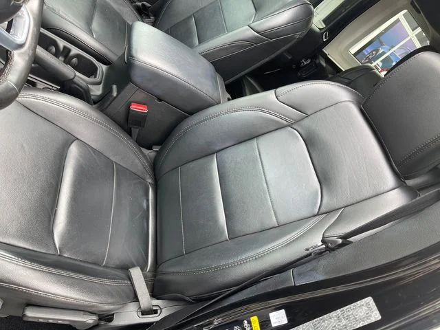Used 2023 Black Jeep Altitude image 19
