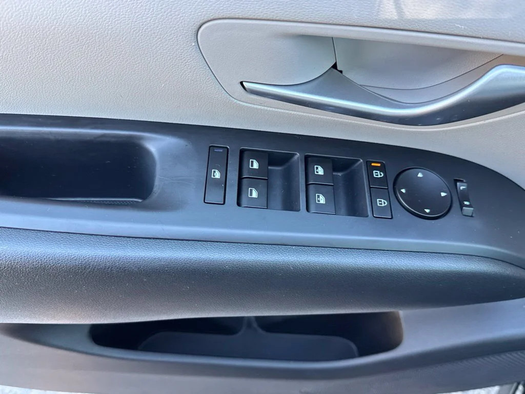 Used 2025 Blue Hyundai Blue image 22