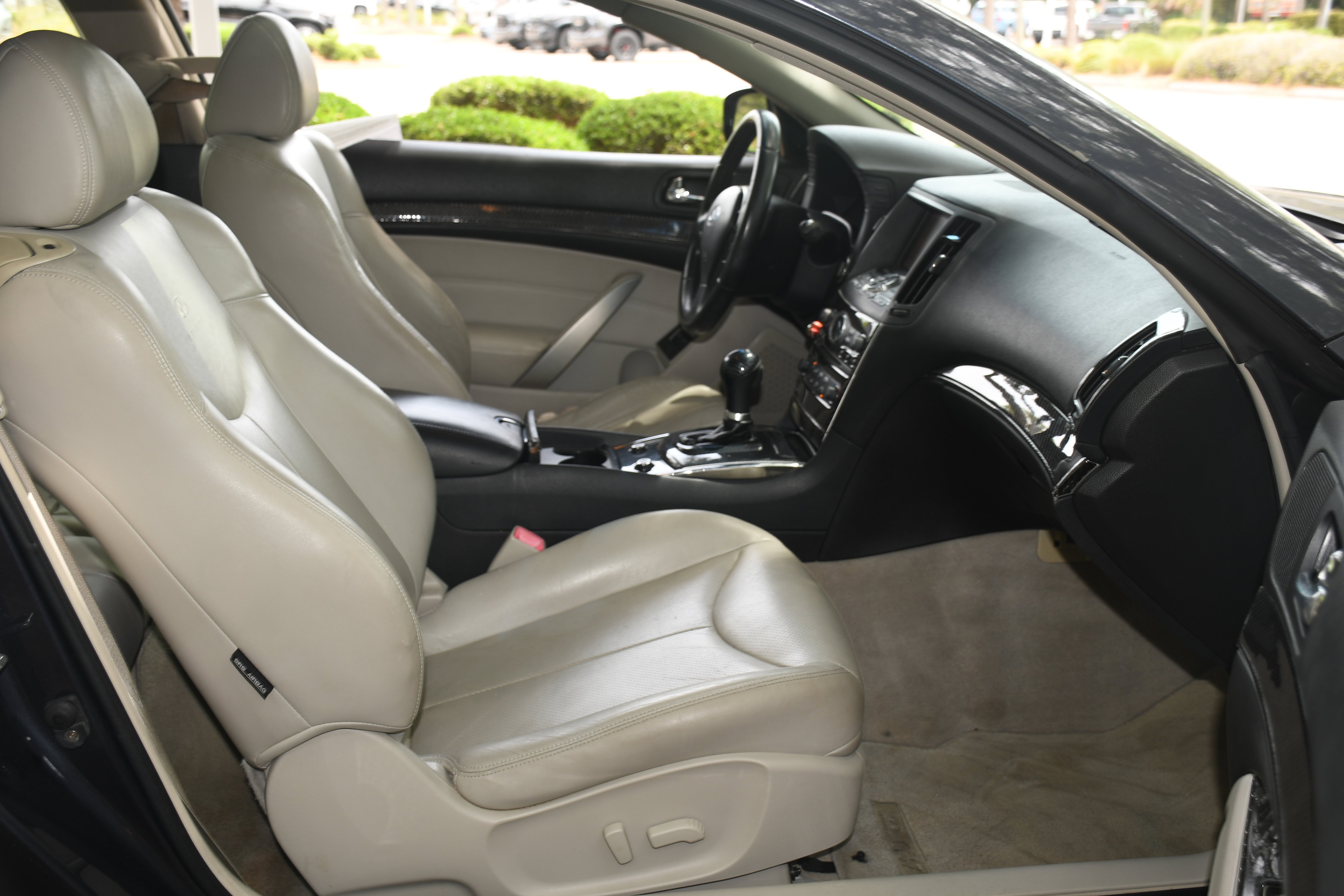 Used 2013 Blue INFINITI Journey image 22