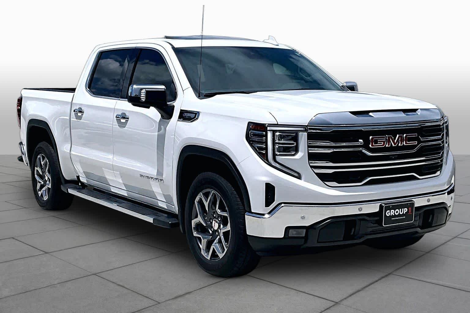 Used 2026 Summit White GMC SLT image 3