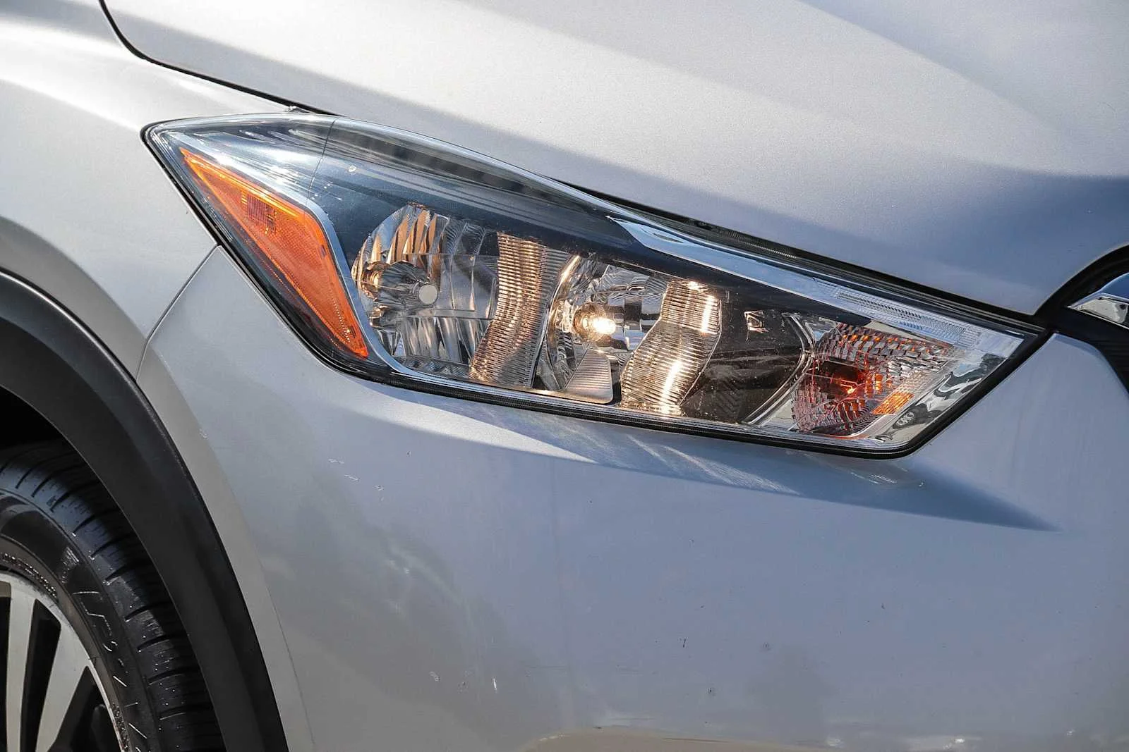 Used 2019 Brilliant Silver Metallic Nissan SV image 4