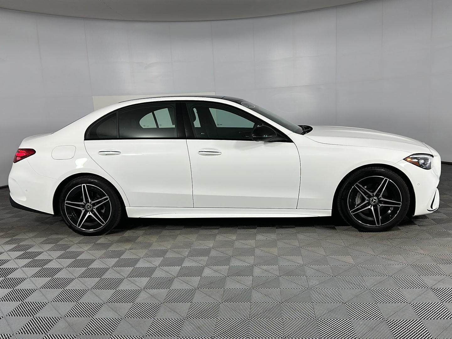 Used 2023 Polar White Mercedes-Benz C 300 image 23