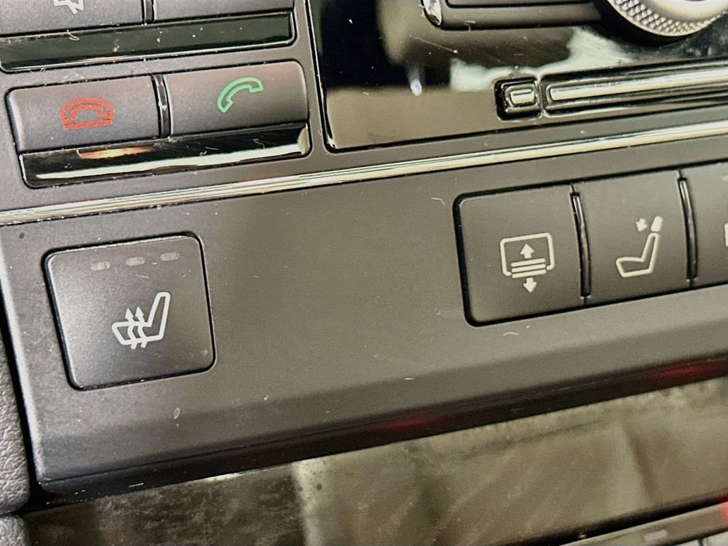Used 2010 Brown Mercedes-Benz E 350 image 20