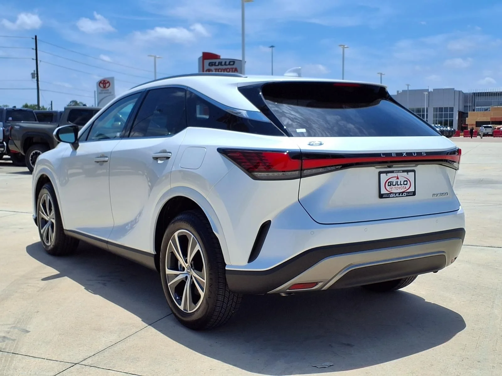 Used 2024 White Lexus 350 Premium image 2