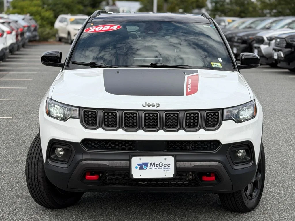 Used 2024 White Jeep Trailhawk image 2
