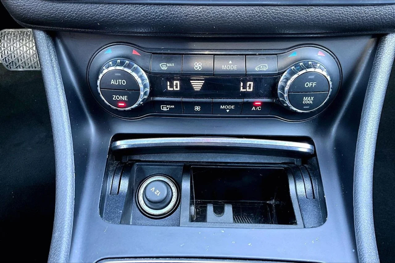 Certified Used 2019 Gray Mercedes-Benz CLA 250 image 17