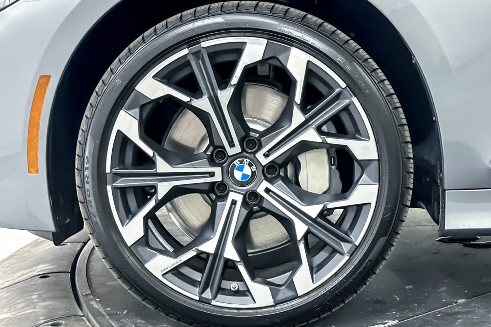 Used 2026 Skyscraper Grey Metallic BMW 330i xDrive image 24