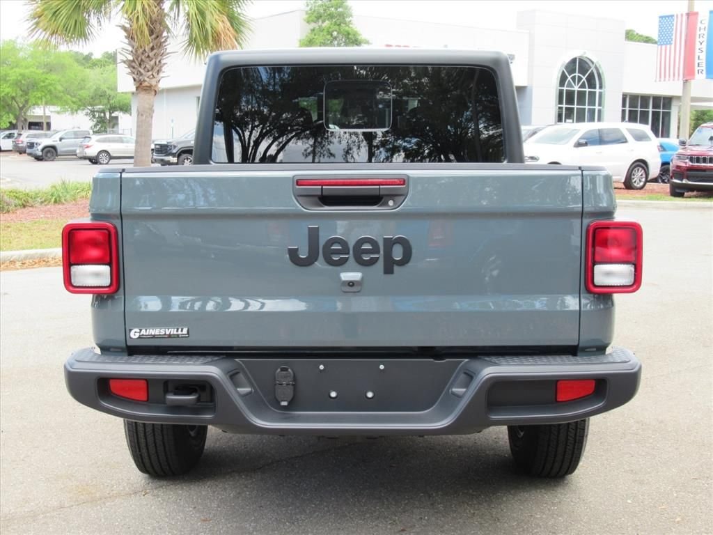 New 2026 Anvil Clear-Coat Exterior Paint Jeep Sport S image 6