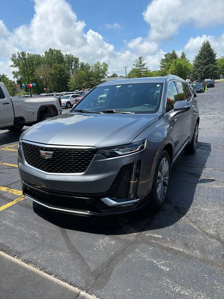Used 2020 Gray Cadillac Premium Luxury image 13