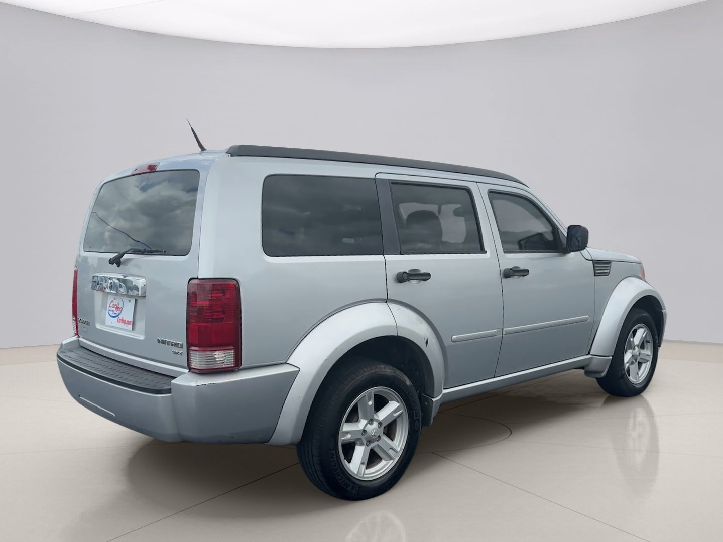 Used 2011 Silver Dodge SXT 2WD image 5
