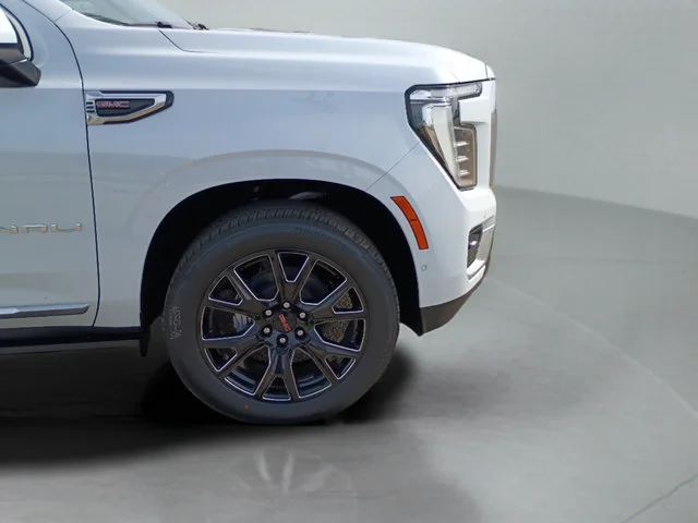 2026 GMC Yukon Denali - Photo 30