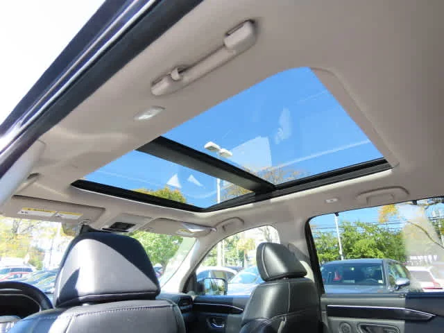 Certified Used 2023 Modern Steel Metallic Honda Touring image 18