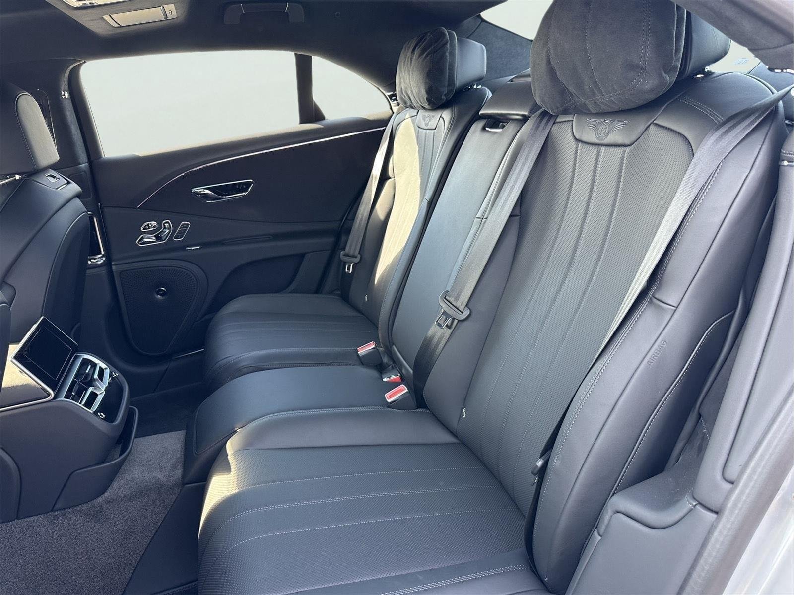 2026 Bentley Flying Spur - Photo 33