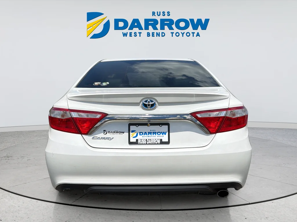 Used 2016 White Toyota SE image 13