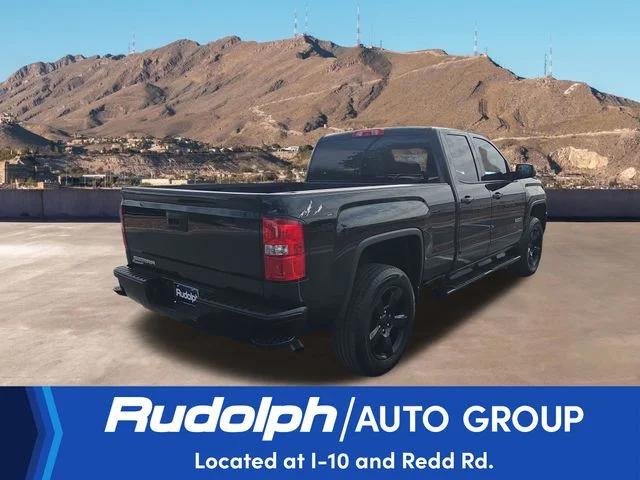 Used 2018 Onyx Black GMC Base image 5