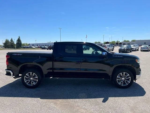Used 2026 Black Chevrolet LT image 4