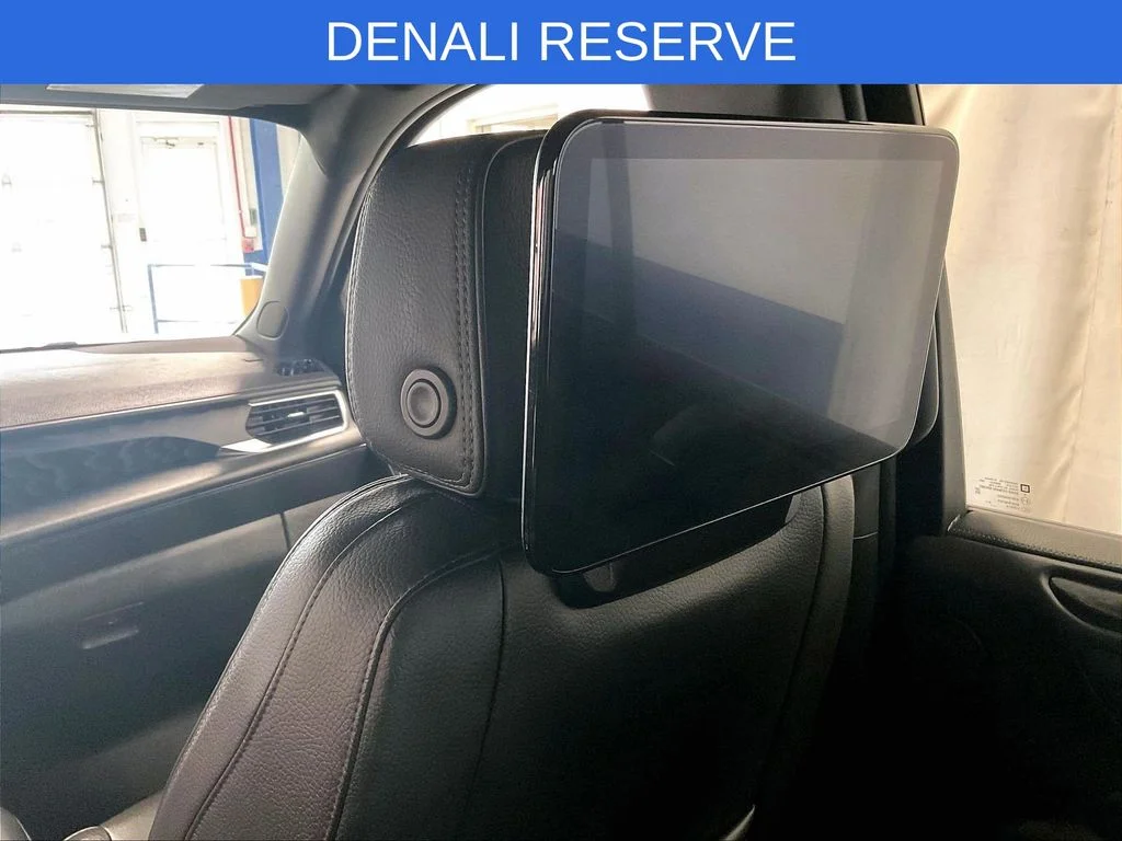 Used 2024 White GMC Denali image 27