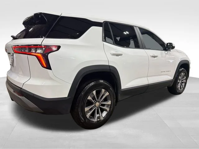 Used 2026 Summit White Chevrolet LT image 7