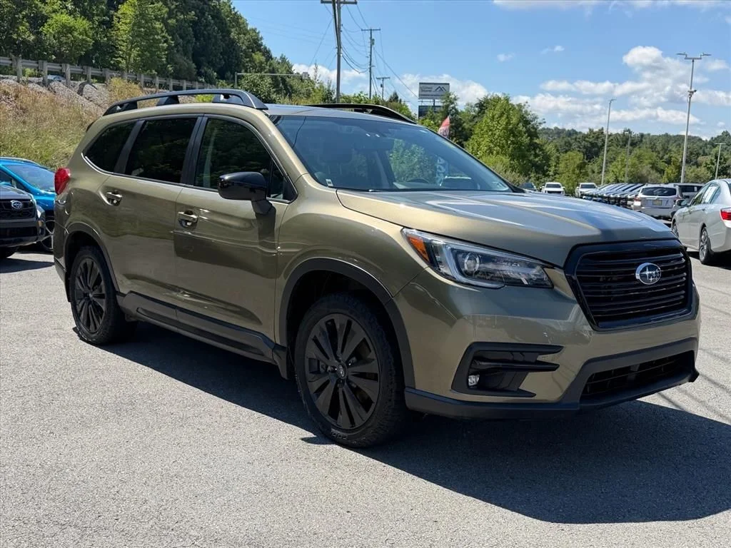 Used 2022 Brown Subaru Onyx Edition image 16