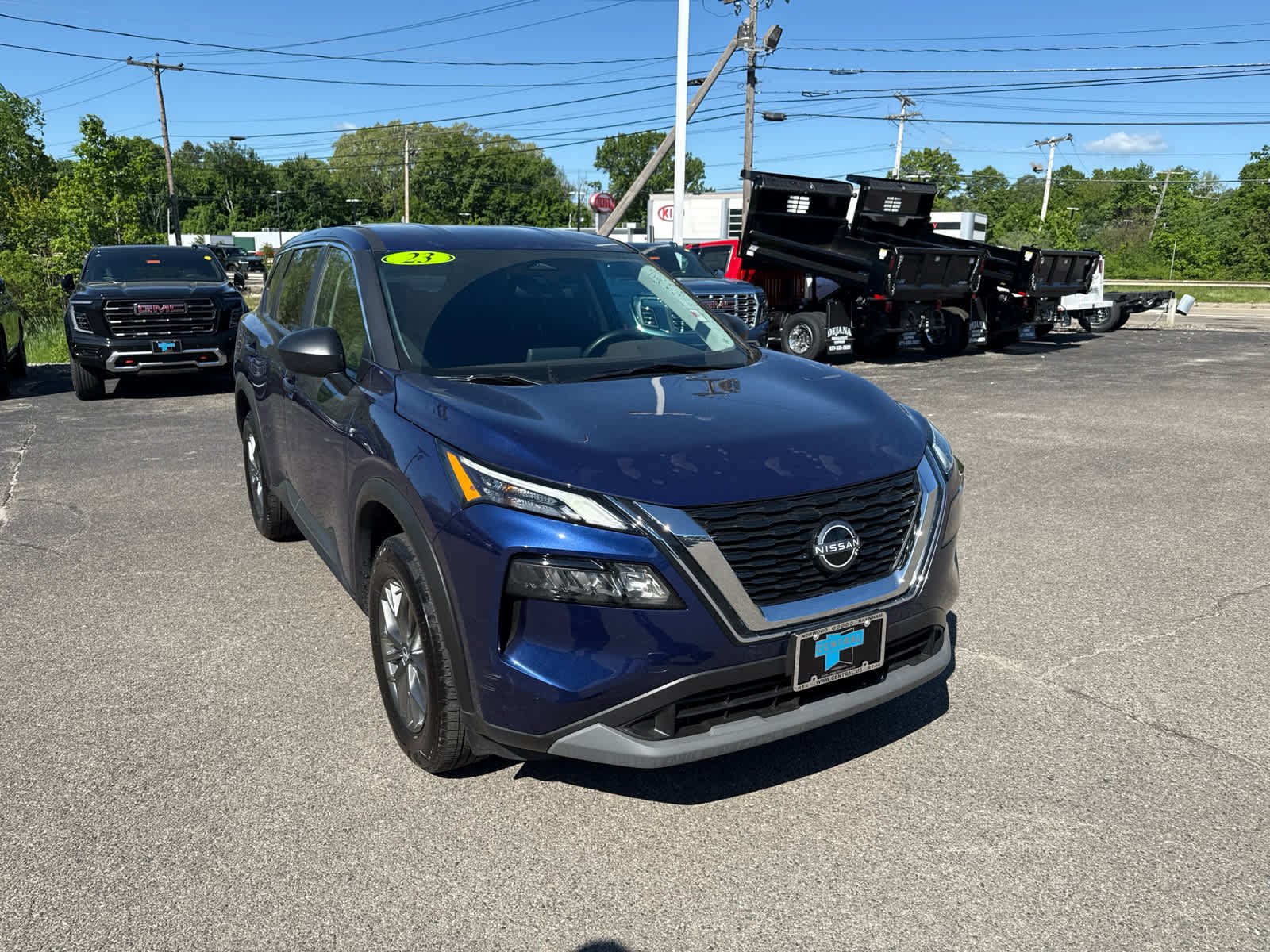 Used 2023 Blue Nissan S image 7