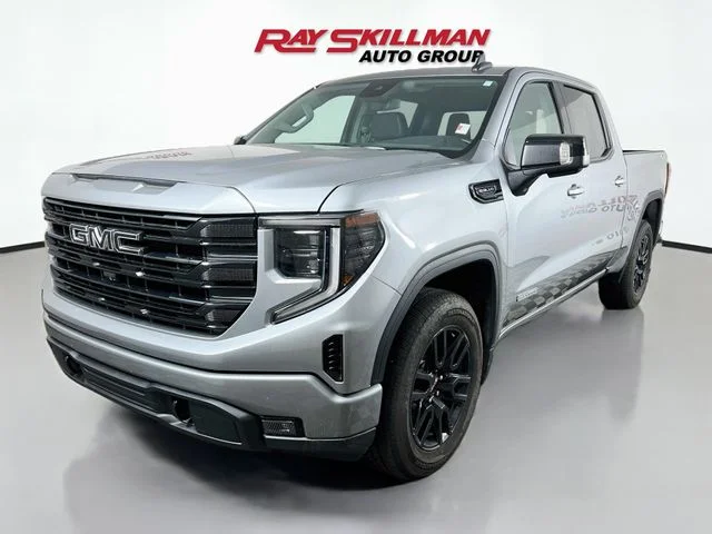 Used 2023 Silver GMC Elevation image 3