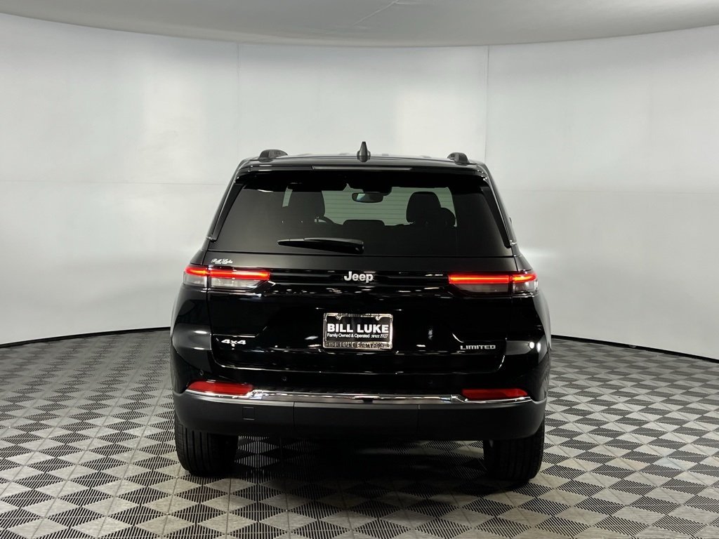 2024 Jeep Grand Cherokee Limited photo 3