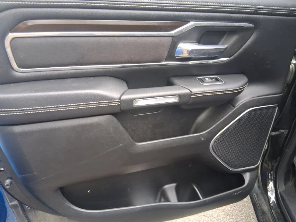 Used 2022 Black Ram Laramie image 16