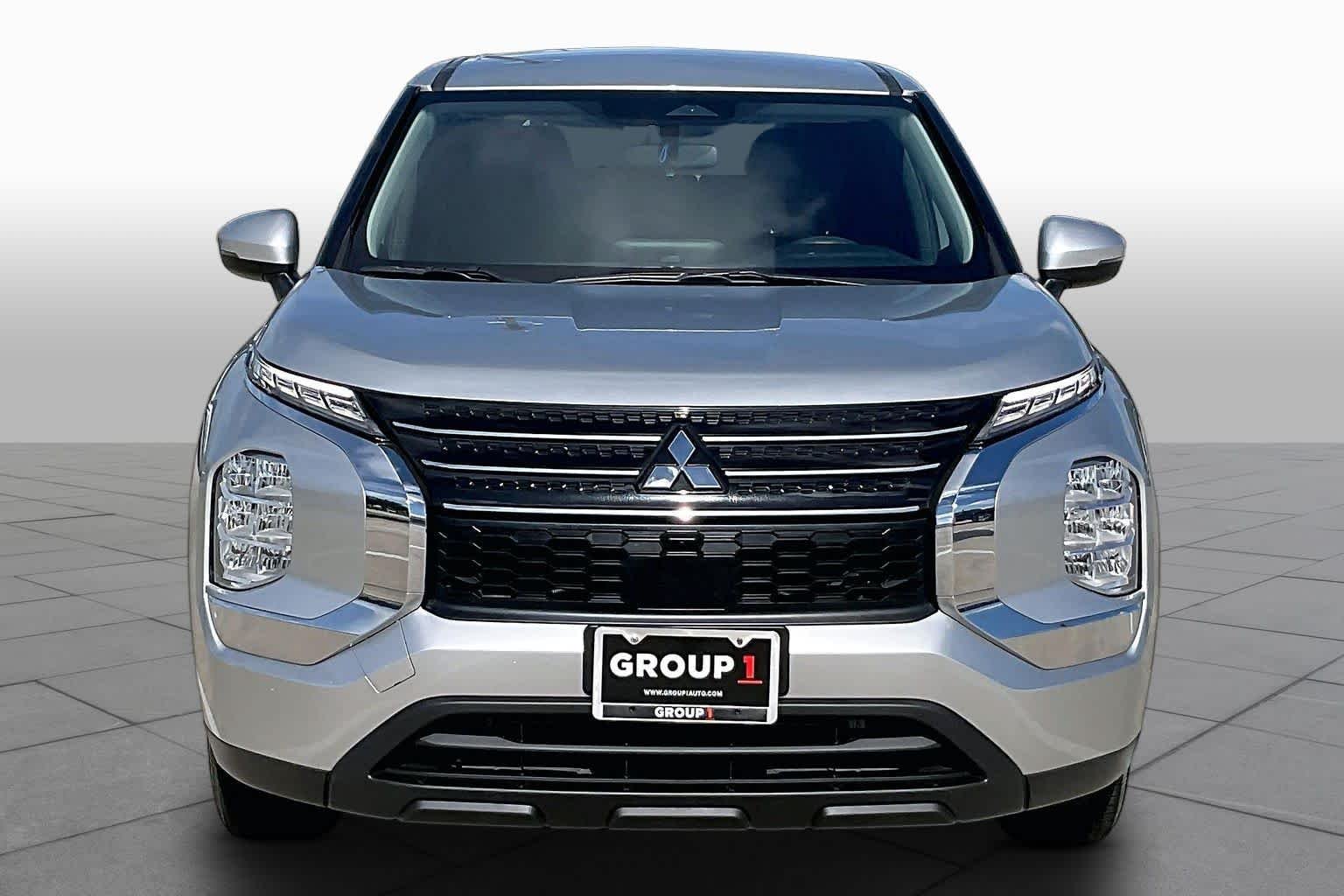 Used 2023 Alloy Silver Metallic Mitsubishi ES image 7