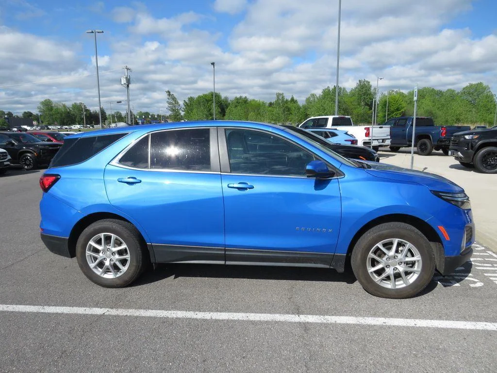 Used 2024 Riptide Blue Chevrolet LT image 5