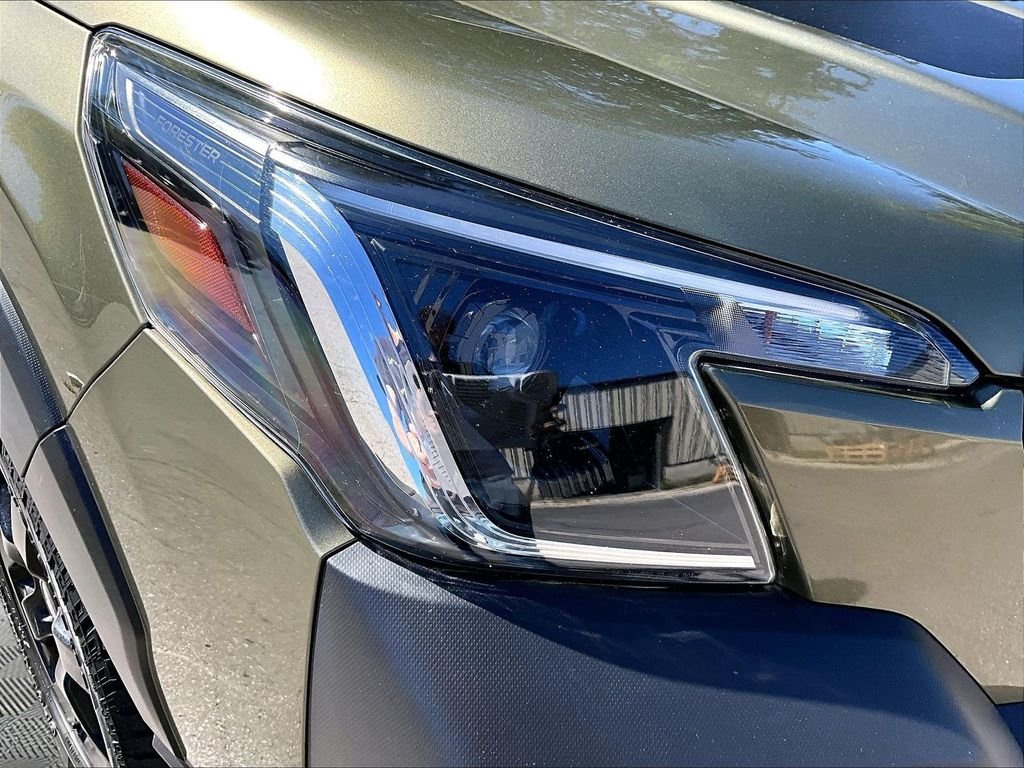Used 2022 Autumn Green Metallic Subaru Wilderness image 33
