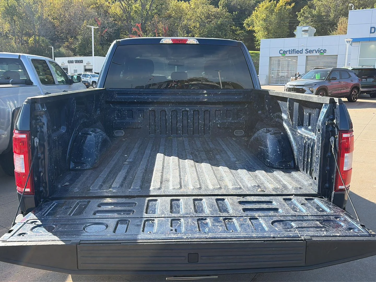 Used 2019 Blue Ford XL image 24