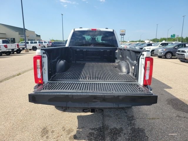 Used 2025 Oxford White Ford XLT image 27