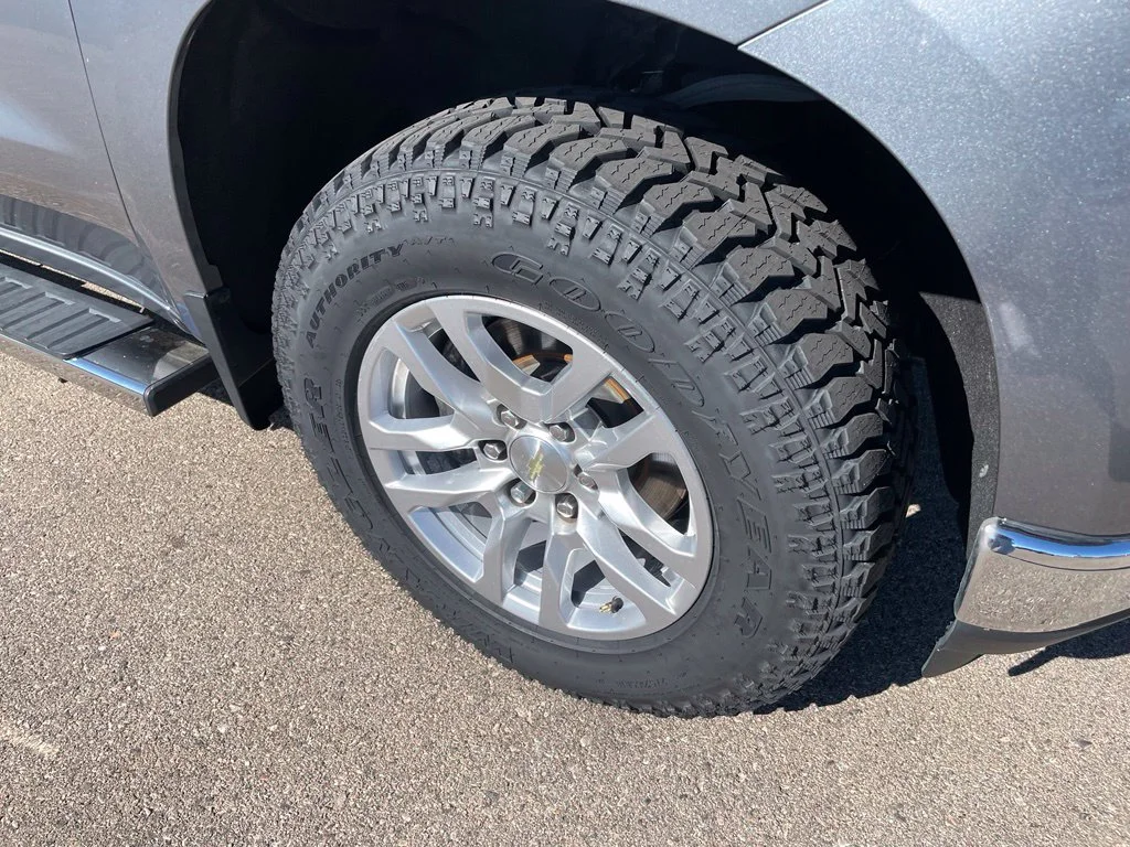 Used 2020 Satin Steel Metallic Chevrolet LT image 3