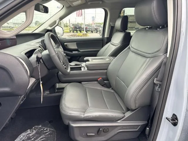 New 2027 Glacier Gray Metallic Tri-Coat Ford Active image 20