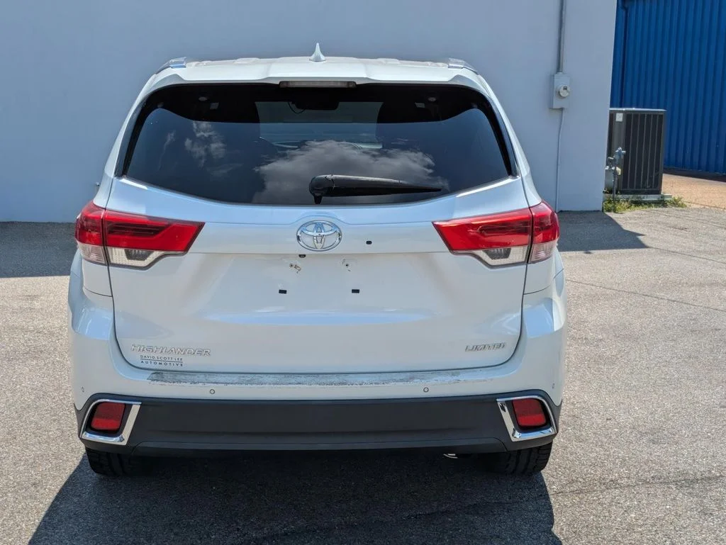 Used 2018 White Toyota Limited image 60
