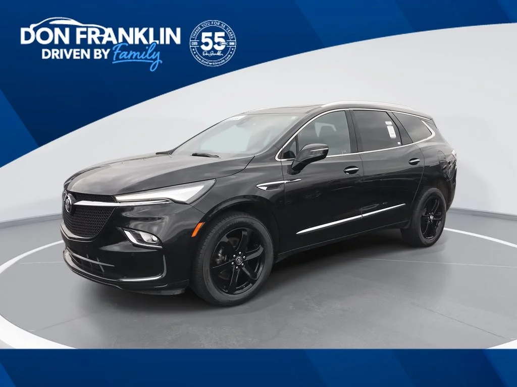 2024 Buick Enclave Essence AWD's photo