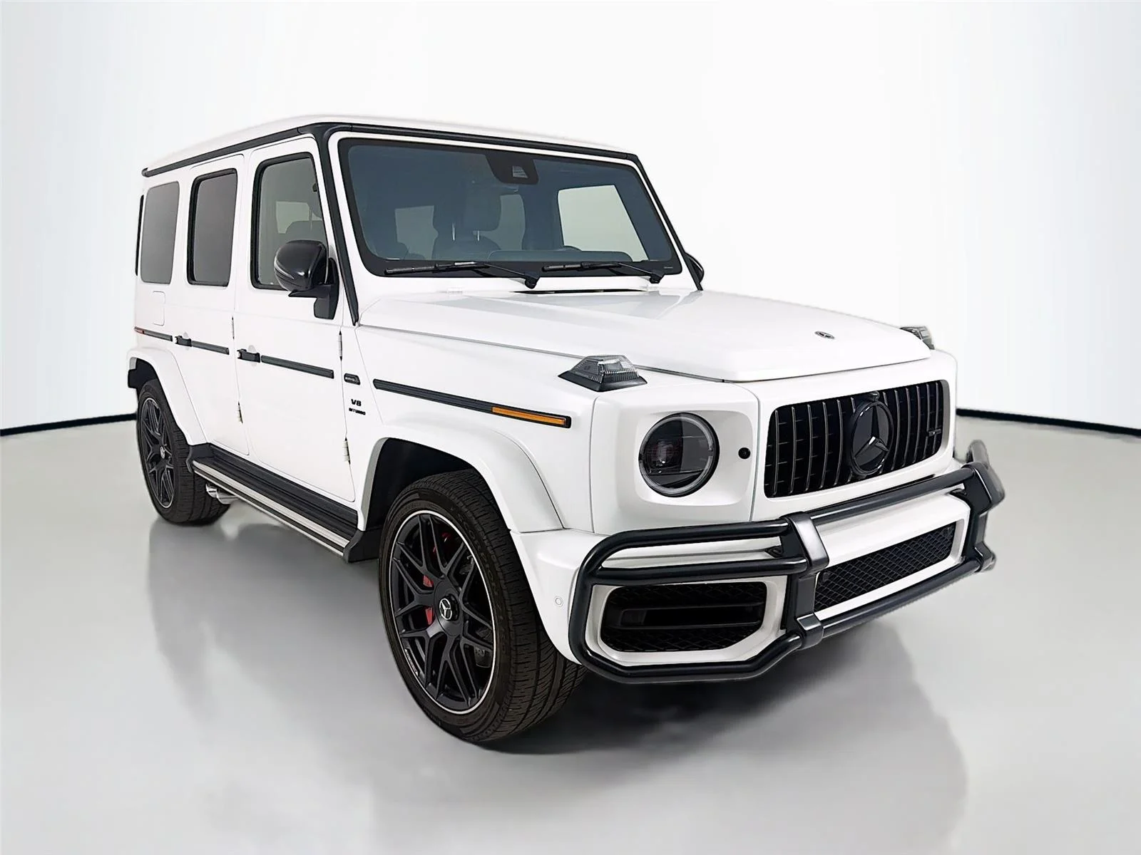 Used 2024 MANUFAKTUR Moonlight White Magno Mercedes-Benz AMG® G 63 image 27