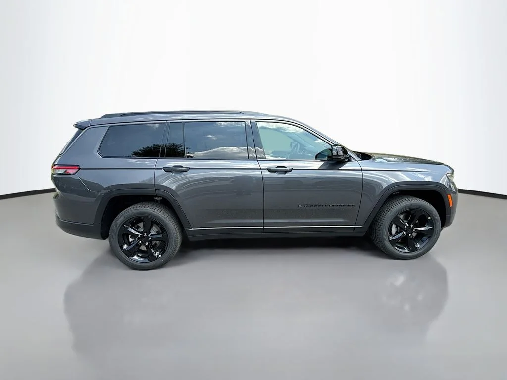 New 2026 Baltic Gray Metallic Clearcoat Jeep Limited image 3