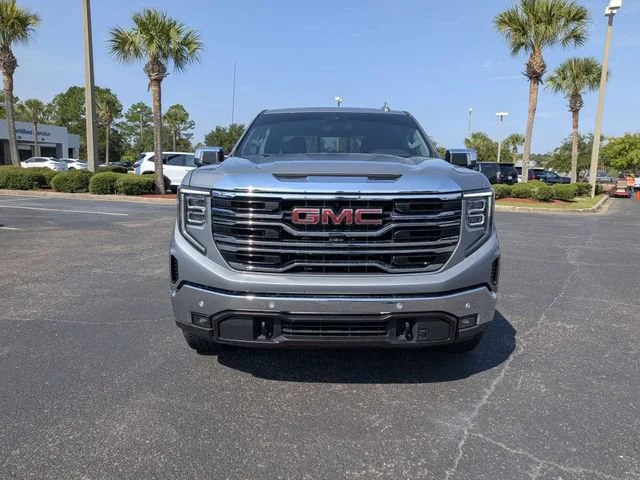 Used 2025 Sterling Metallic GMC SLT image 8