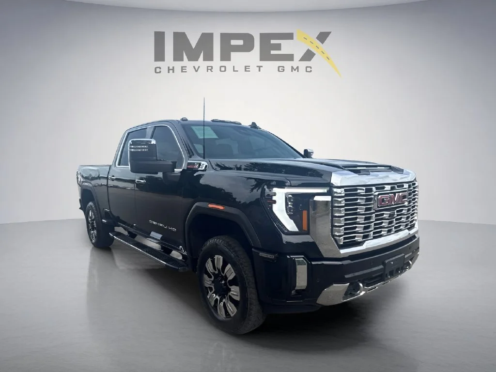 Used 2025 Onyx Black GMC Denali image 7